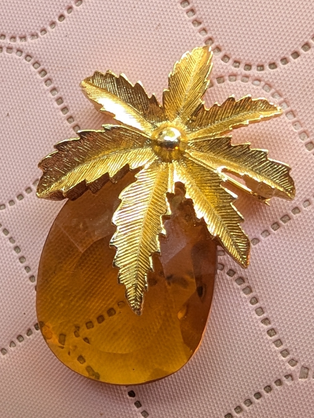 Vintage Gold & Amber Glass Pineapple Brooch & Pendant